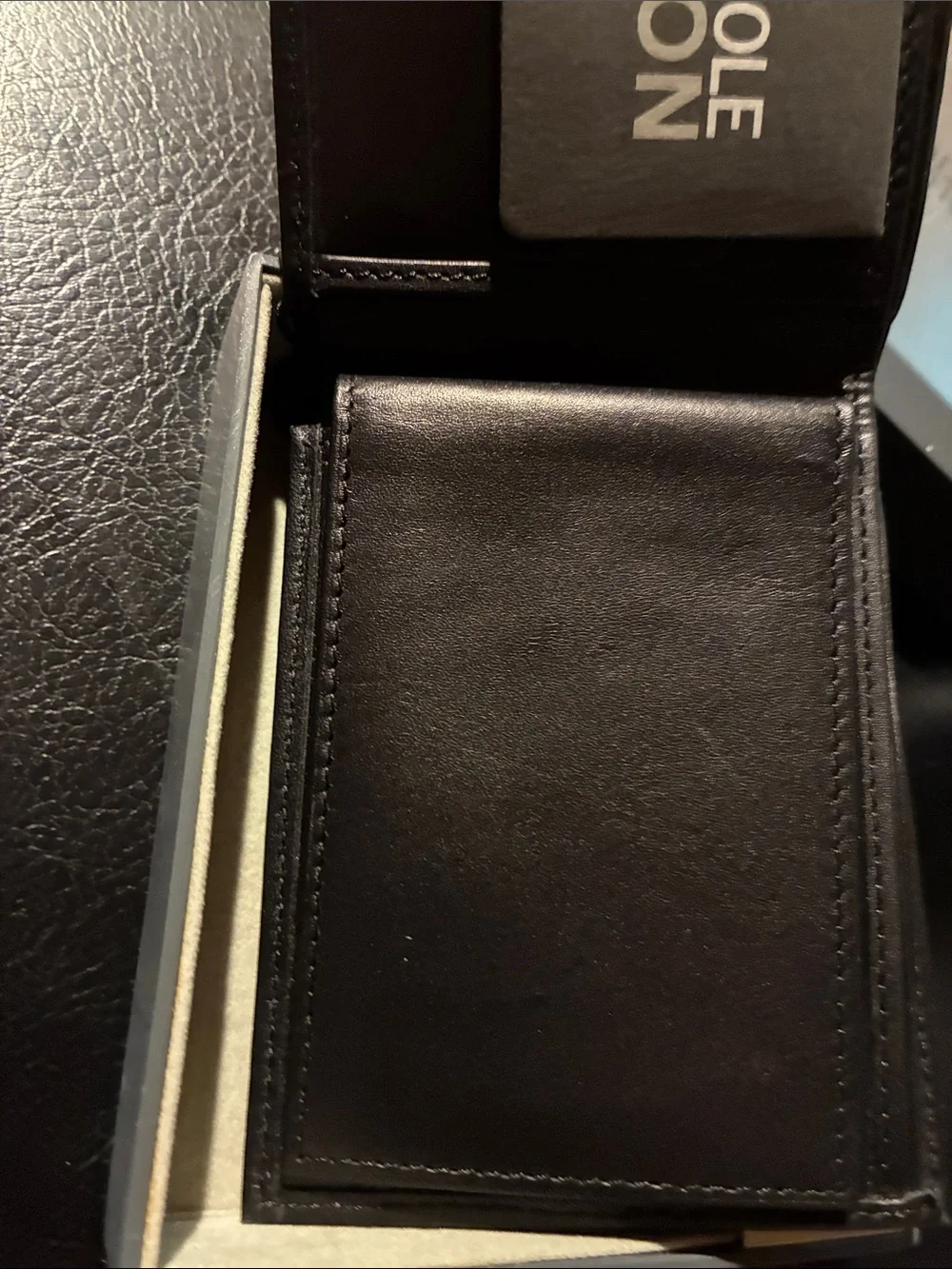 Kenneth Cole Men's Black Leather Bifold Wallet - Classic Style